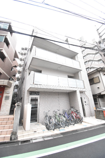 ��ʌ��������܎s��{��{���S���ڂ̃}���V�����̃G���g�����X