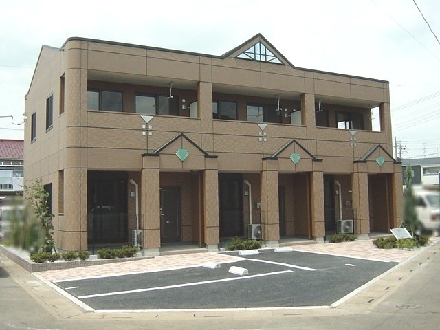 ��ʌ��@�c�s�n���Q���ڂ̃}���V�����̒��ԏ�