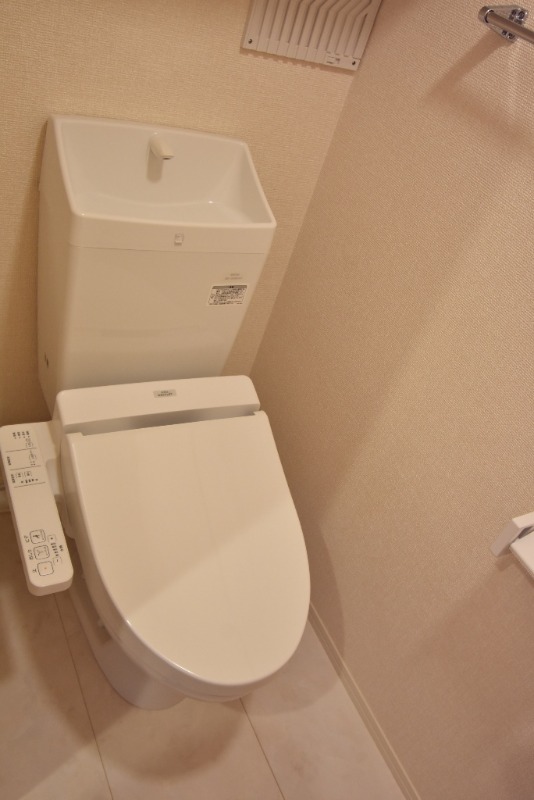 ��ʌ��������܎s���搼��{�P���ڂ̃A�p�[�g�̃g�C��