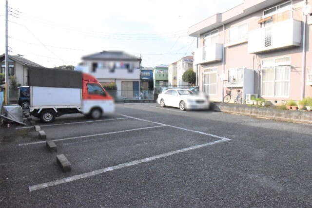 ��ʌ��������܎s�΋�厚�����̃A�p�[�g�̒��ԏ�