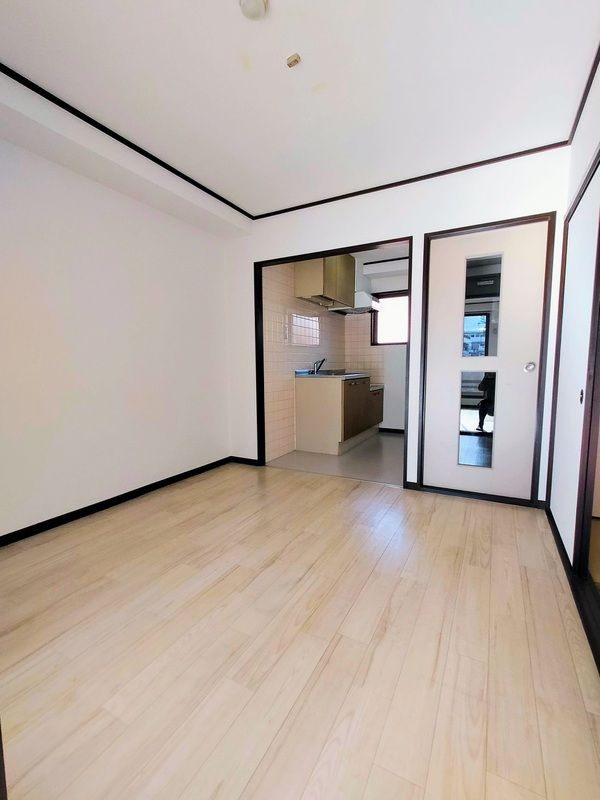 ��ʌ��������܎s��{��听���R���ڂ̃}���V�����̋��ԁE���r���O