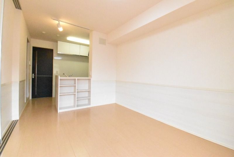 ��ʌ��������܎s�΋�����U���ڂ̃A�p�[�g�̋��ԁE���r���O