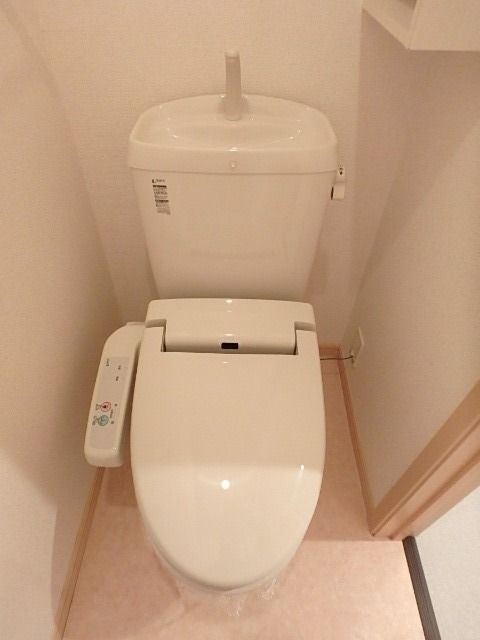 ��ʌ��������܎s�k��{�����P���ڂ̃A�p�[�g�̃o�X