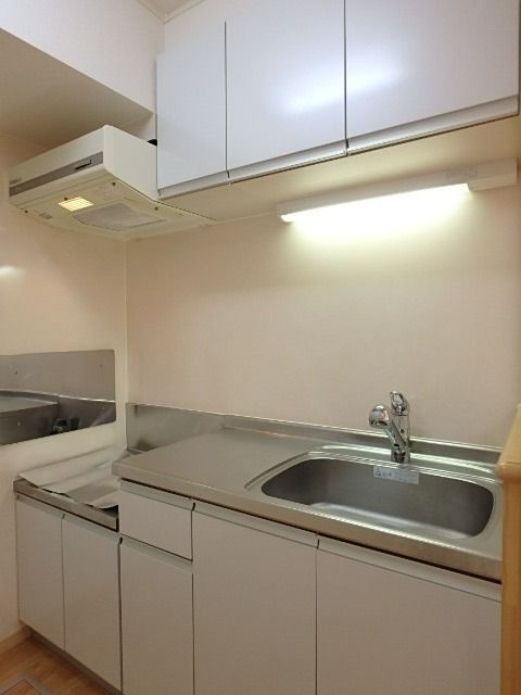 ��ʌ��������܎s�k��{�����P���ڂ̃A�p�[�g�̃L�b�`��