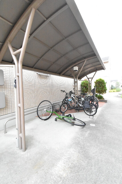 ��ʌ��������܎s�΋�����U���ڂ̃A�p�[�g�̂��̑�