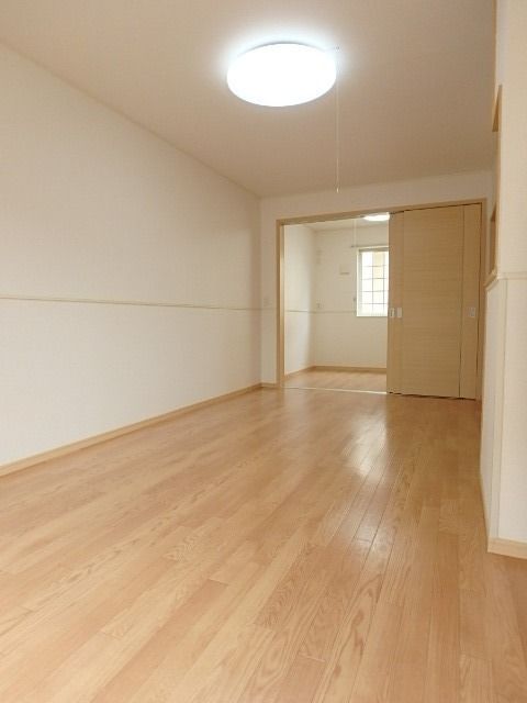 ��ʌ��������܎s�k��{�����P���ڂ̃A�p�[�g�̂��̑������E�X�y�[�X