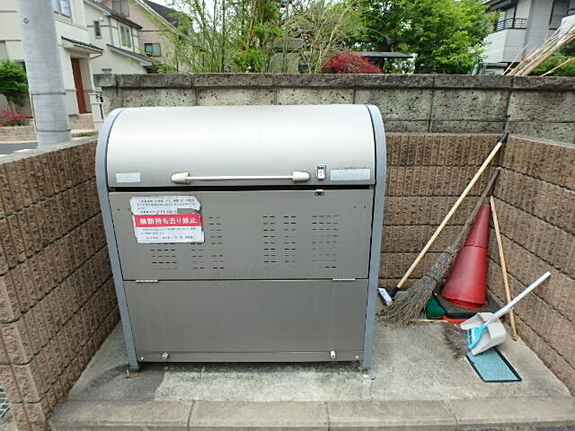 ��ʌ��������܎s�k��{�����P���ڂ̃A�p�[�g�̂��̑�