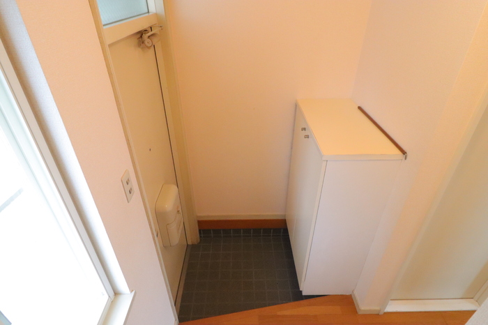 ��ʌ�����s�厚�����̃e���X�n�E�X�̌���