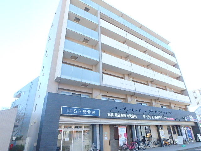 ��ʌ��������܎s�k��y�C���Q���ڂ̃}���V�����̌����O��