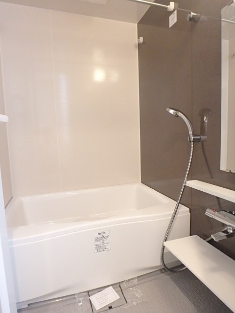 ��ʌ��������܎s�k��y�C���Q���ڂ̃}���V�����̃o�X