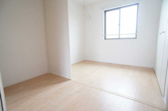 ��ʌ�����s�����R���ڂ̃A�p�[�g�̂��̑������E�X�y�[�X