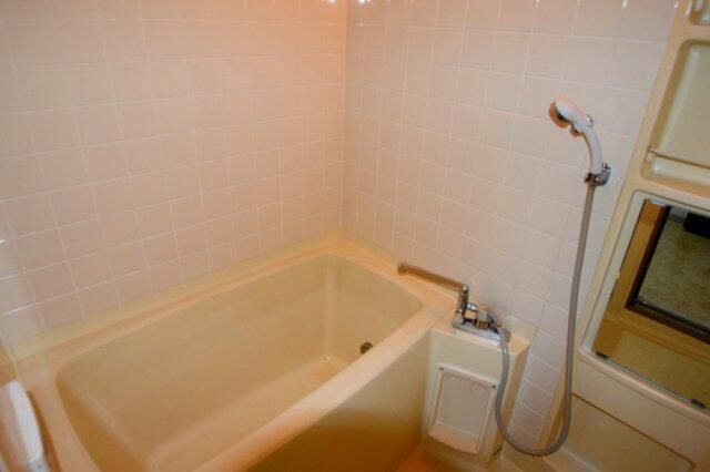 ��ʌ�����s�����Q���ڂ̃}���V�����̃o�X