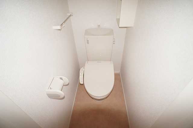 ��ʌ�����s�����R���ڂ̃A�p�[�g�̃g�C��