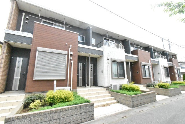 ��ʌ�����s�����R���ڂ̃A�p�[�g�̃G���g�����X