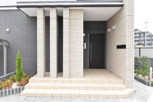 ��ʌ��������܎s�k��y�C���P���ڂ̃}���V�����̃G���g�����X