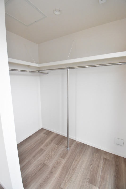 ��ʌ��������܎s�΋�����T���ڂ̃e���X�n�E�X�̎��[