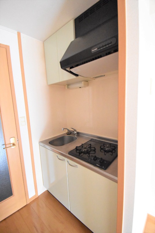 ��ʌ��z�J�s�{�{���Q���ڂ̃}���V�����̃L�b�`��