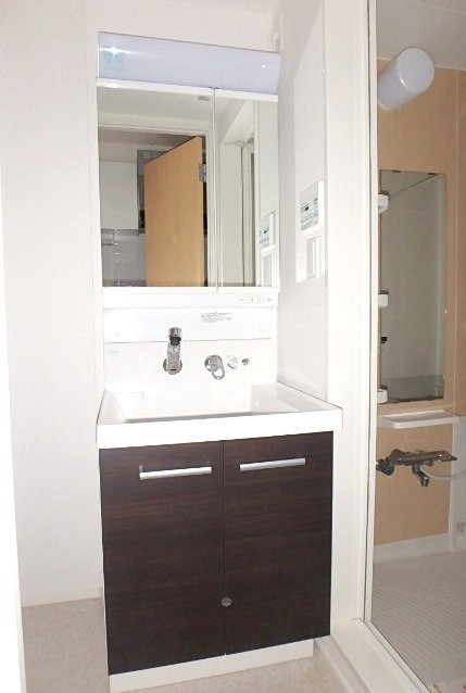 ��ʌ��������܎s�k�擌�听���Q���ڂ̃}���V�����̐��ʏ�