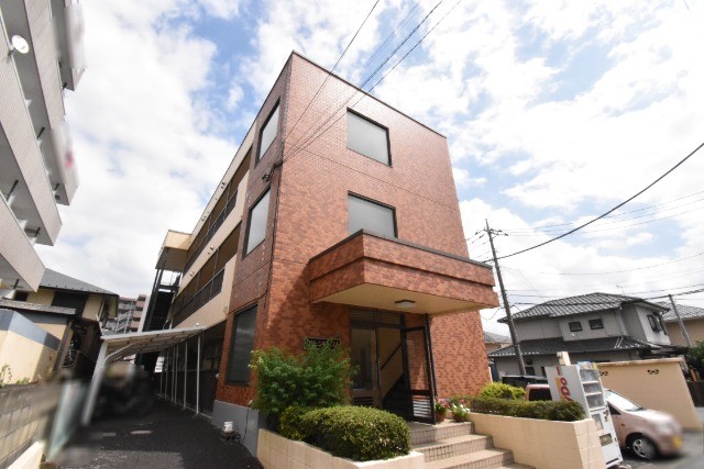 ��ʌ�����s�k����P���ڂ̃}���V�����̌����O��