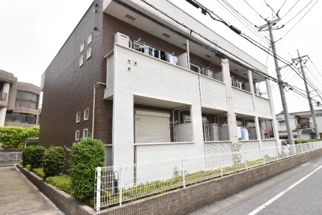 ��ʌ��z�J�s�{�{���T���ڂ̃A�p�[�g�̌����O��