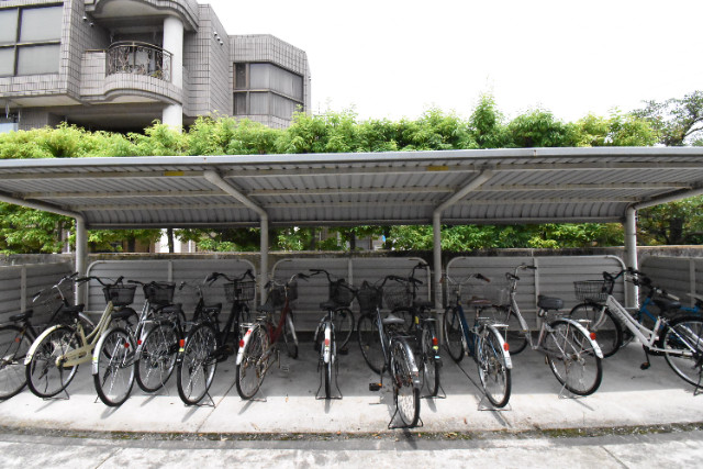 ��ʌ��z�J�s�{�{���T���ڂ̃A�p�[�g�̂��̑�