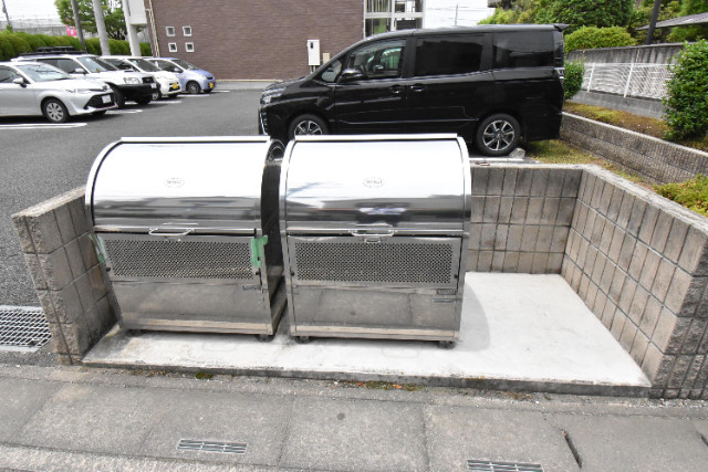 ��ʌ��z�J�s�{�{���T���ڂ̃A�p�[�g�̂��̑�