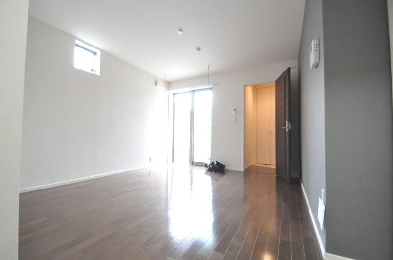 ��ʌ�����s�J�ÂP���ڂ̃}���V�����̋��ԁE���r���O