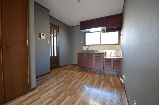 ��ʌ��@�c�s����R���ڂ̃A�p�[�g�̂��̑�