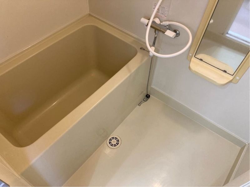 ��ʌ������s�_���P���ڂ̃}���V�����̃o�X