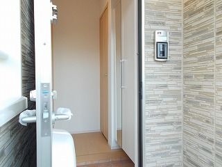 ��ʌ��z�J�s���C�N�^�E���V���ڂ̃A�p�[�g�̌���