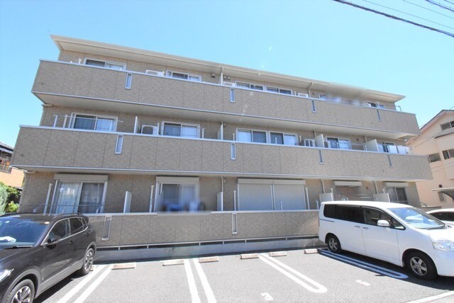 ��ʌ��z�J�s�{�{���P���ڂ̃A�p�[�g�̌����O��