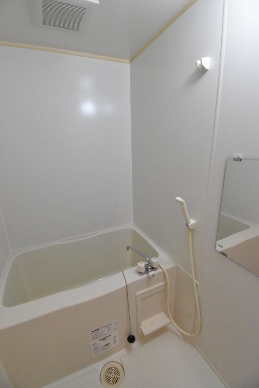 ��ʌ��z�J�s�{�{���P���ڂ̃A�p�[�g�̃o�X