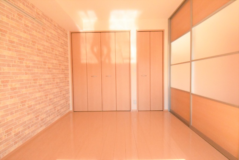 ��ʌ��z�J�s�{�{���P���ڂ̃A�p�[�g�̂��̑������E�X�y�[�X