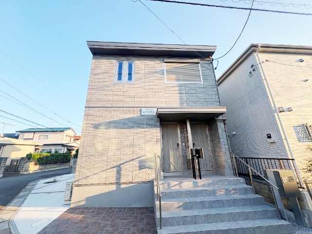 ��ʌ��������܎s����厚�w��̃A�p�[�g�̌����O��