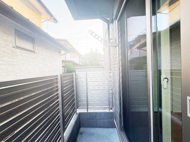 ��ʌ��������܎s����厚�w��̃A�p�[�g�̃o���R�j�[