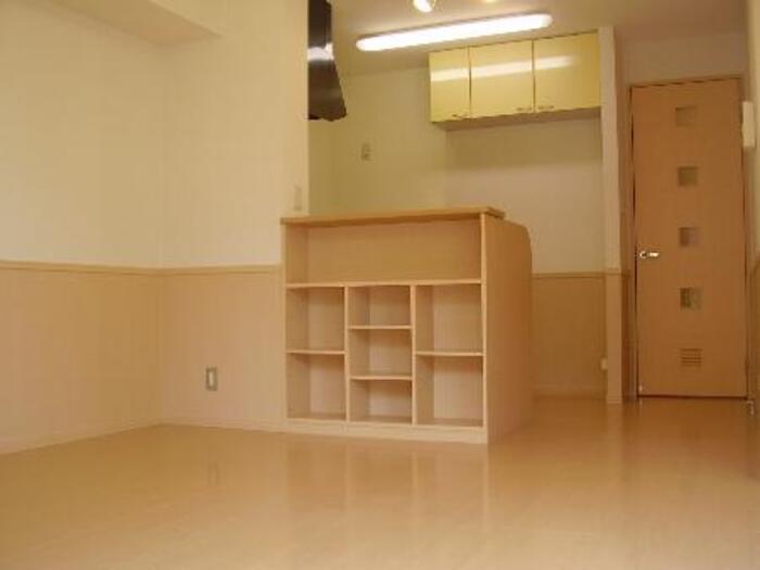 ��ʌ�����s�厚�ؑ]�C�̃A�p�[�g�̋��ԁE���r���O