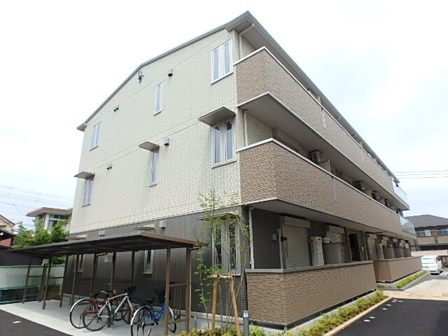 ��ʌ��������܎s�k��{�����̃A�p�[�g�̌����O��