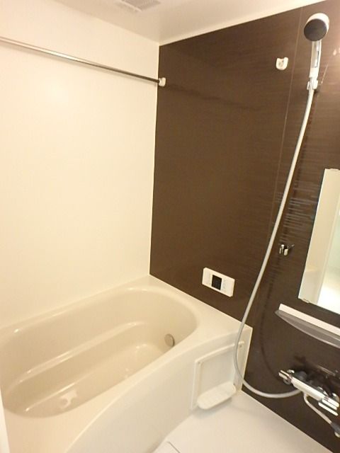 ��ʌ��������܎s�k��{�����̃A�p�[�g�̃o�X