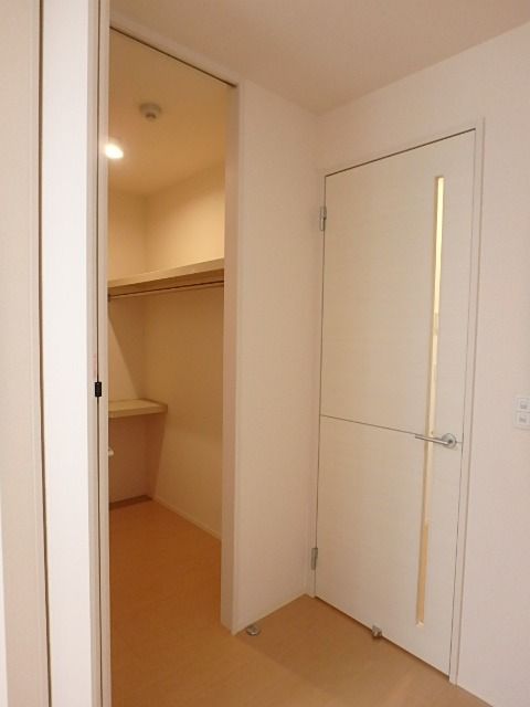 ��ʌ��������܎s�k��{�����̃A�p�[�g�̎��[