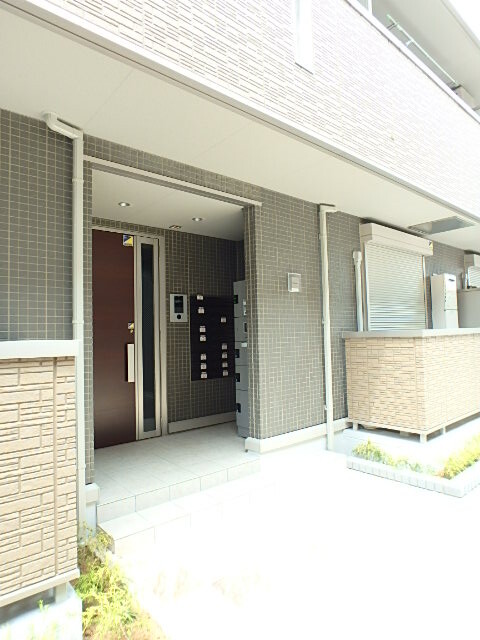 ��ʌ��������܎s�k��{�����̃A�p�[�g�̃G���g�����X