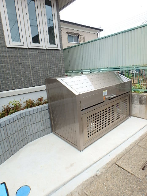 ��ʌ��������܎s�k��{�����̃A�p�[�g�̂��̑�