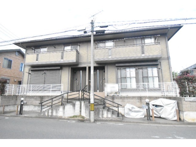 ��ʌ��������܎s��{��V�����Q���ڂ̃e���X�n�E�X�̌����O��