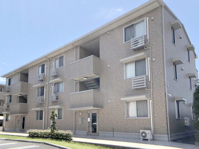 ��ʌ��z�J�s�����Q���ڂ̃A�p�[�g�̌����O��