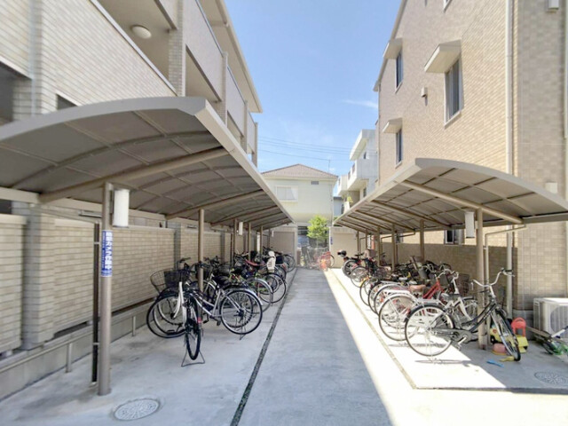 ��ʌ��z�J�s�����Q���ڂ̃A�p�[�g�̂��̑�