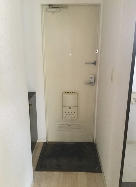 ��ʌ��������܎s��{��O���R���ڂ̃A�p�[�g�̌���