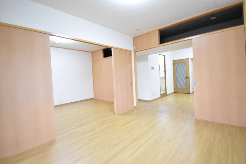 ��ʌ�����s������P���ڂ̃}���V�����̋��ԁE���r���O