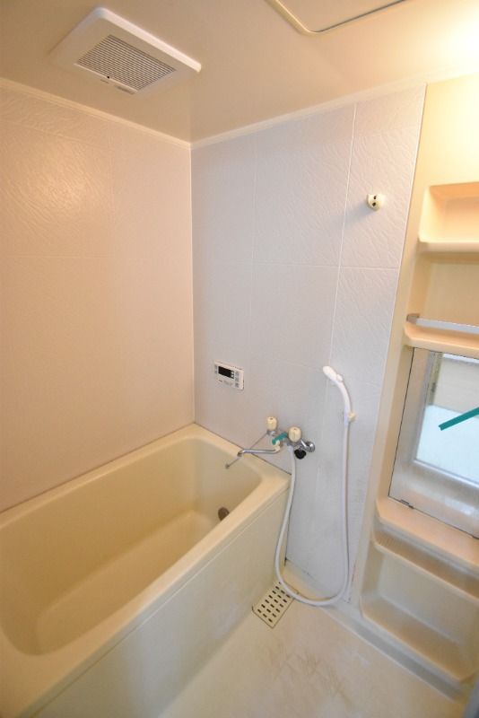 ��ʌ�����s������P���ڂ̃}���V�����̃o�X