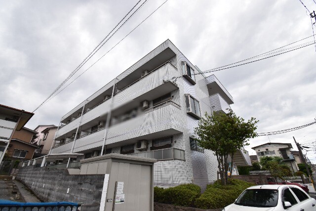 ��ʌ�����s�����J�{���Q���ڂ̃}���V�����̌����O��