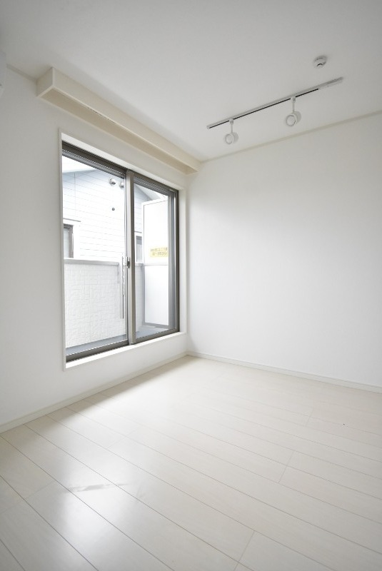 ��ʌ��������܎s����厚�w��̃A�p�[�g�̂��̑������E�X�y�[�X