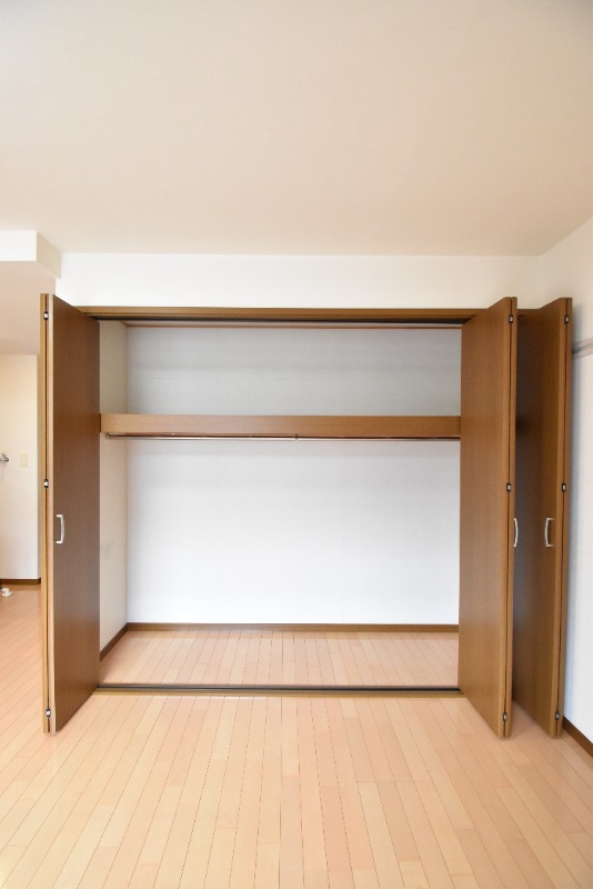 ��ʌ�����s�����J�{���Q���ڂ̃}���V�����̎��[